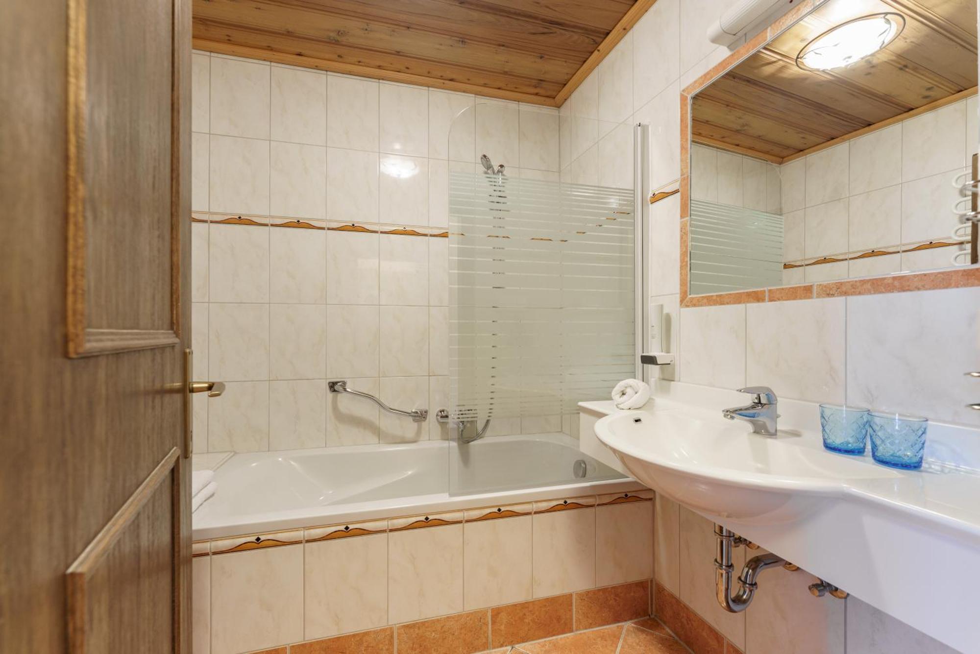 Kirchenwirt Schladming Hotel Luaran gambar